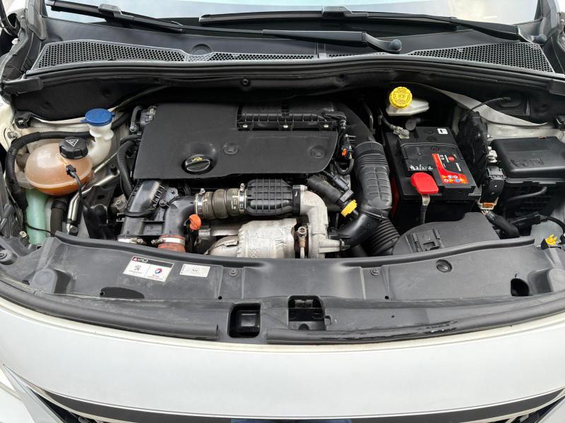 Peugeot 2008 1.6 bluehdi Active 75cv ADATTA NEOPATENTATI