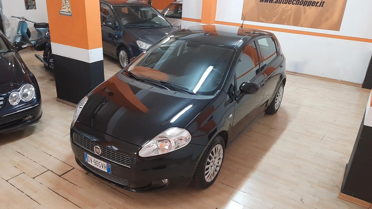 FIAT GRANDE PUNTO 1.3 MULTIJET 49.000 KM NEOPATENTATI