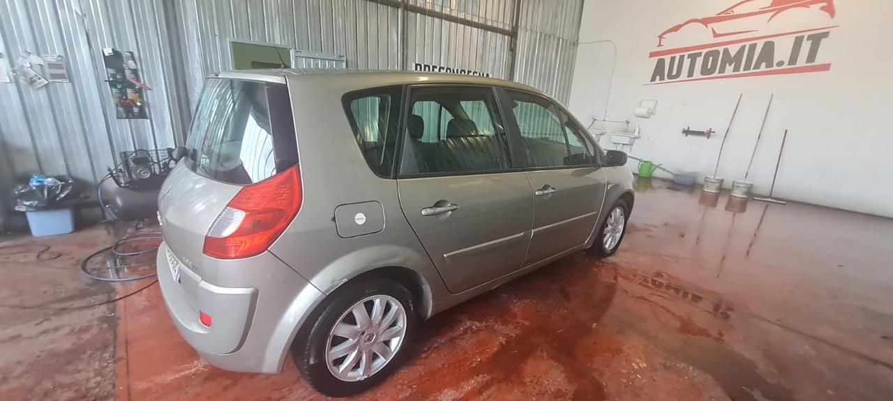 Renault Scenic Grand Scénic 1.5 dCi/105CV Serie Speciale