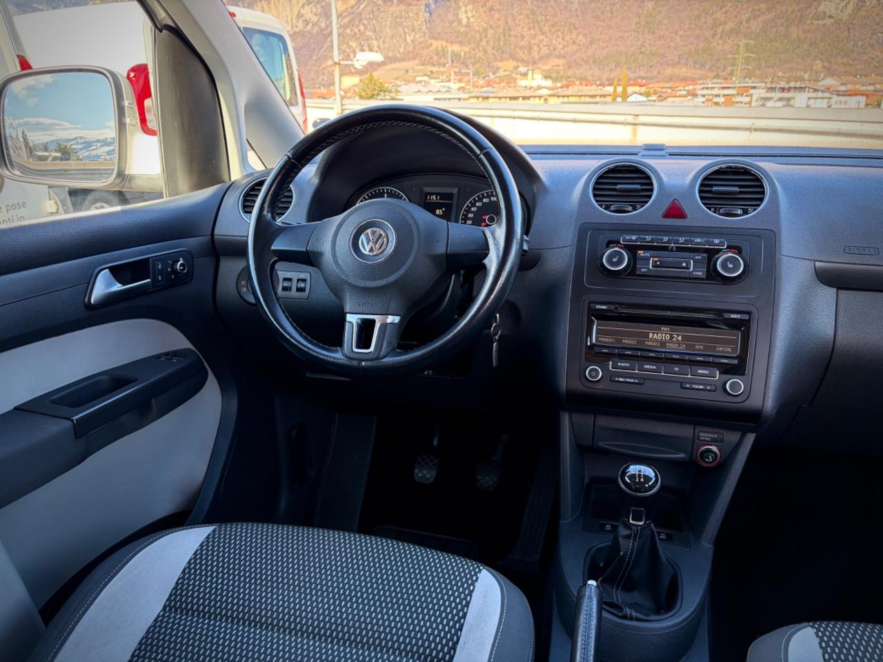 Volkswagen Caddy 1.6 TDI 102 CV 5p. Cross