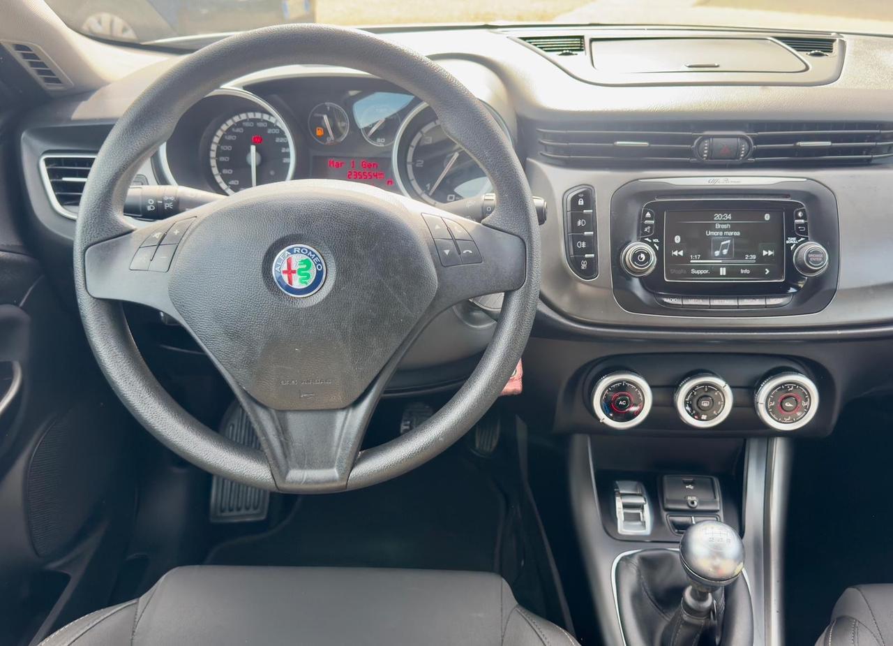 Alfa Romeo Giulietta 1.6 JTDm-2 105 CV Distinctive