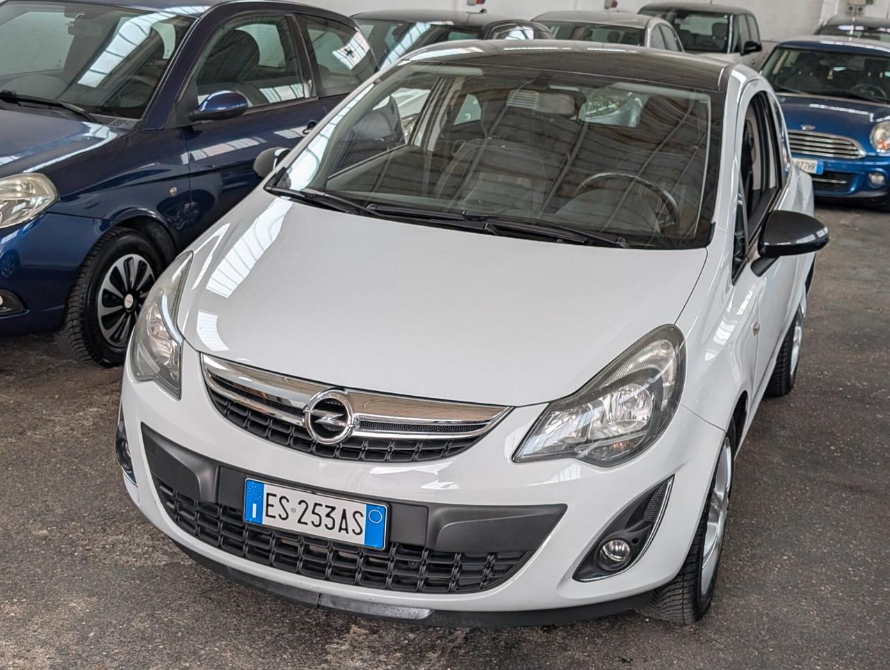 Opel Corsa 1.2 85CV 3 porte GPL-TECH b-color