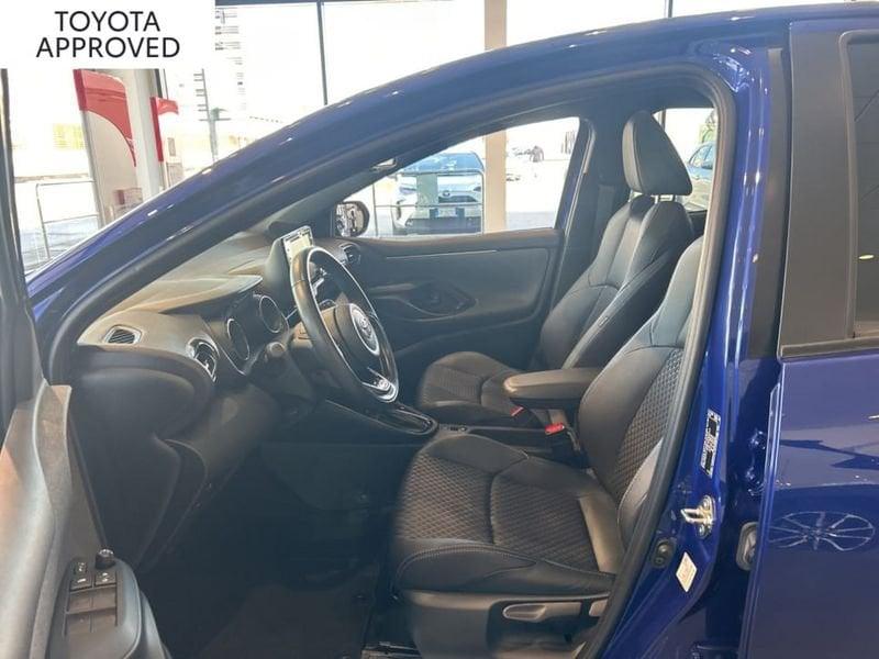 Toyota Yaris 1.5 HYBRID LOUNGE