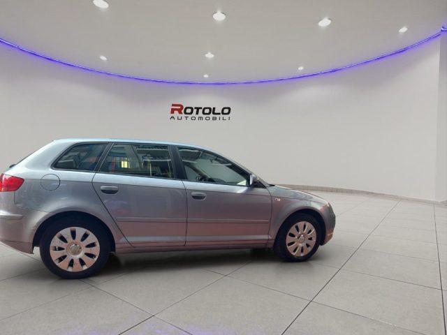 AUDI A3 1.6 16V FSI Attraction