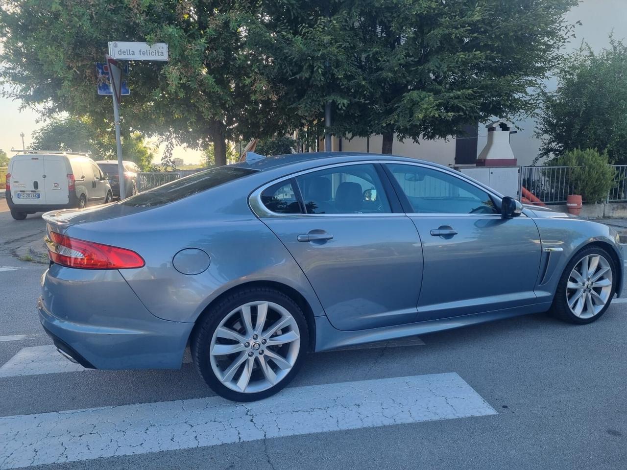Jaguar XF 2.2 D 200 CV Luxury MOTORE NUOVO