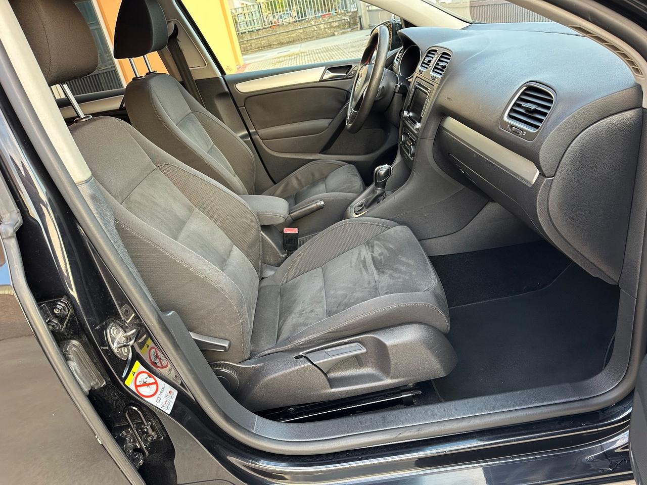 Volkswagen Golf 1.6 TDI DPF DSG 5p. Highline
