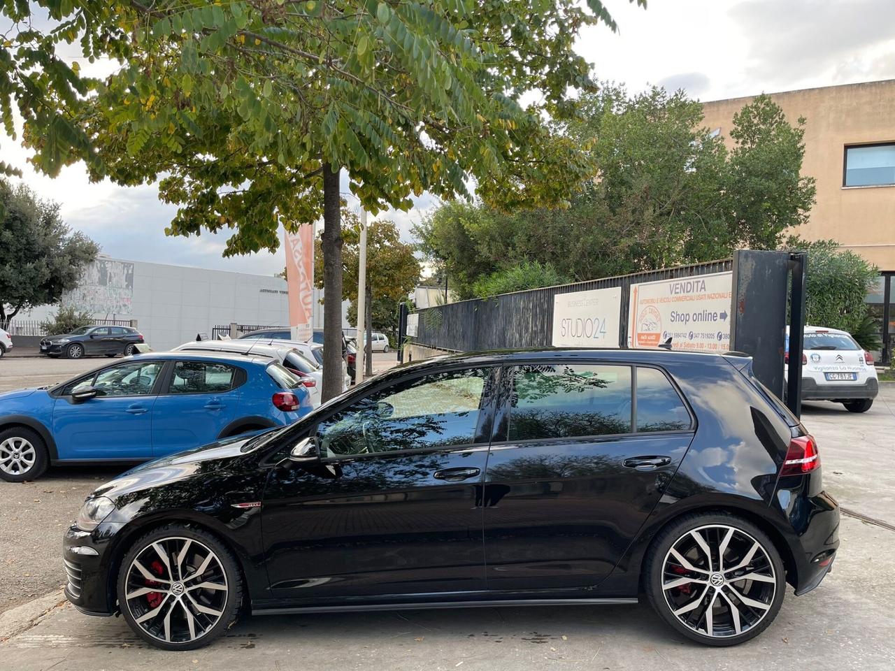 Volkswagen Golf GTI 230 CV Performance 2.0 TSI DSG 5p.