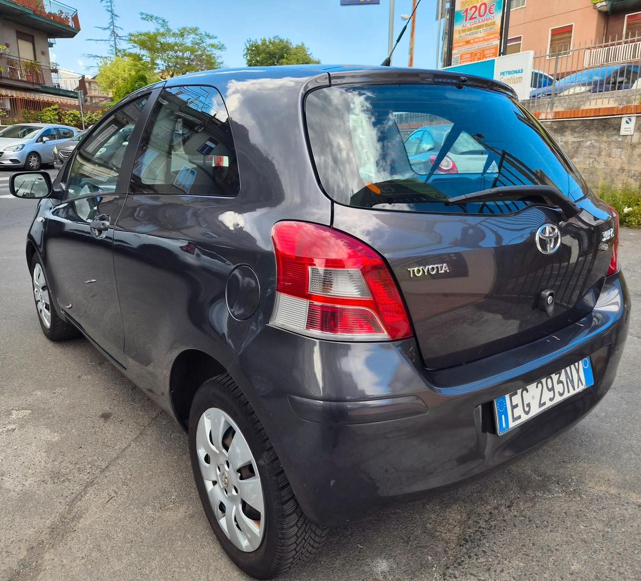 Toyota Yaris 1.0 3 porte Sol