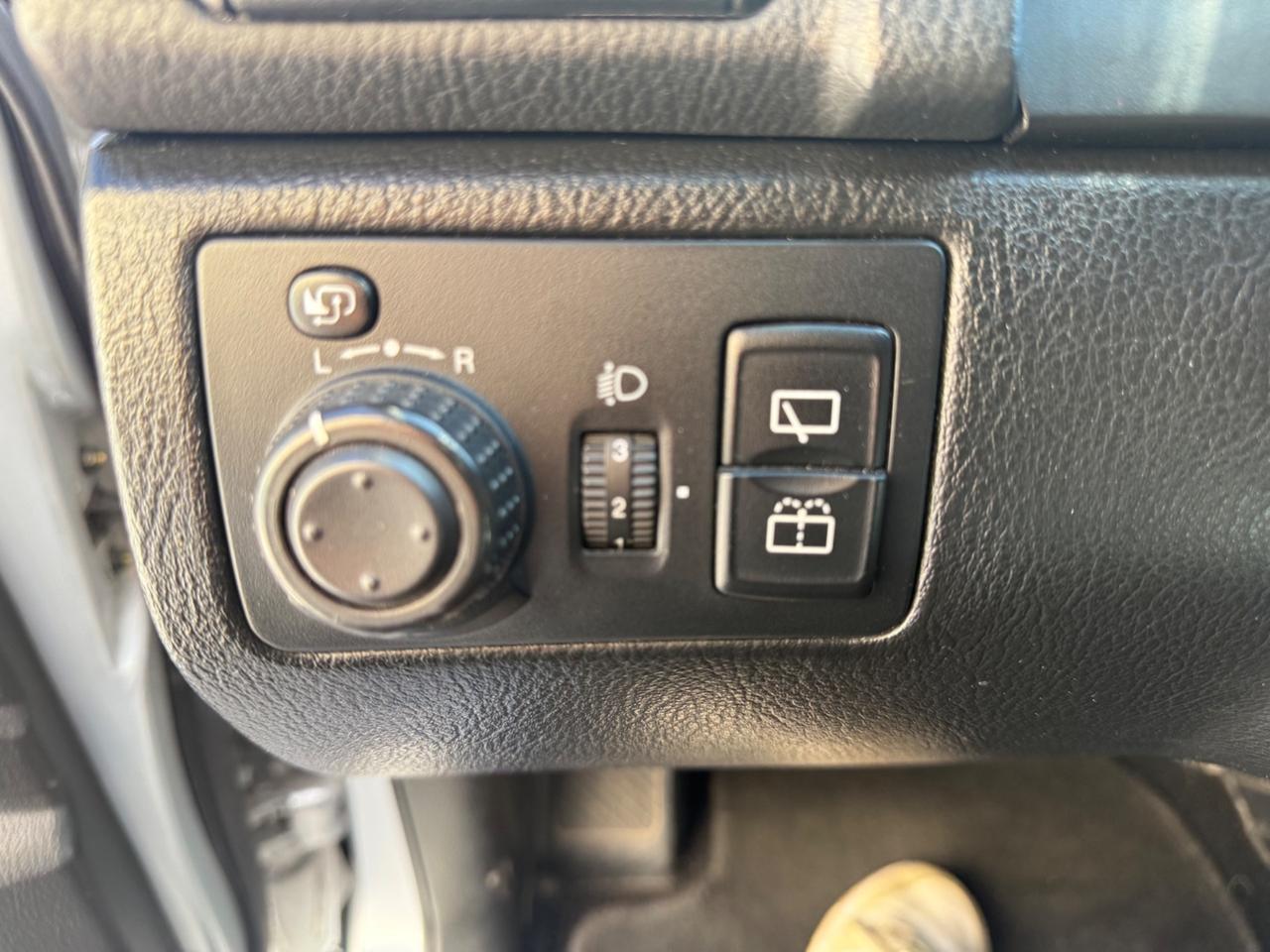 Ssangyong REXTON 2.7 XDi cat Premium 3 TOD