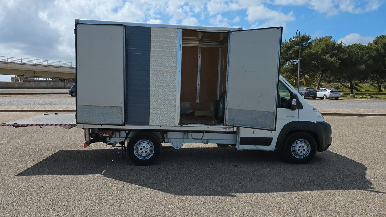 Citroen Jumper 33 2.2 HDi/120 PC Cabinato