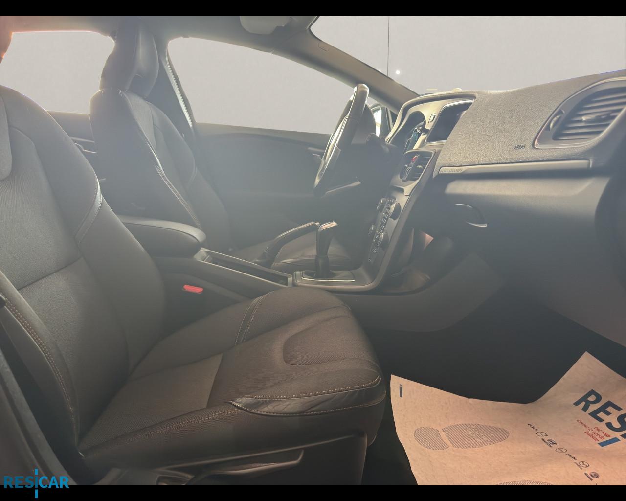 VOLVO V40 Cross Country 2.0 d2 Business Plus