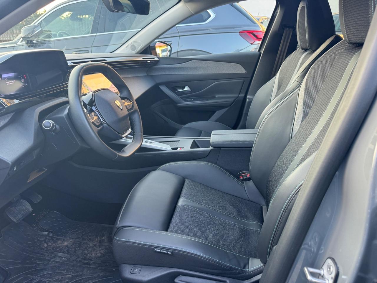 Peugeot 308 BlueHDi 130 S&S EAT8 GT