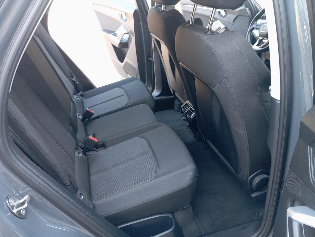 Audi Q3 35 TDI quattro S tronic Business