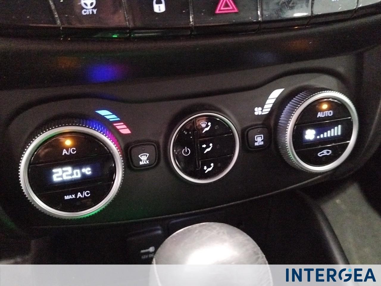 FIAT Tipo 5p 1.5 t4 hybrid (Red) 130