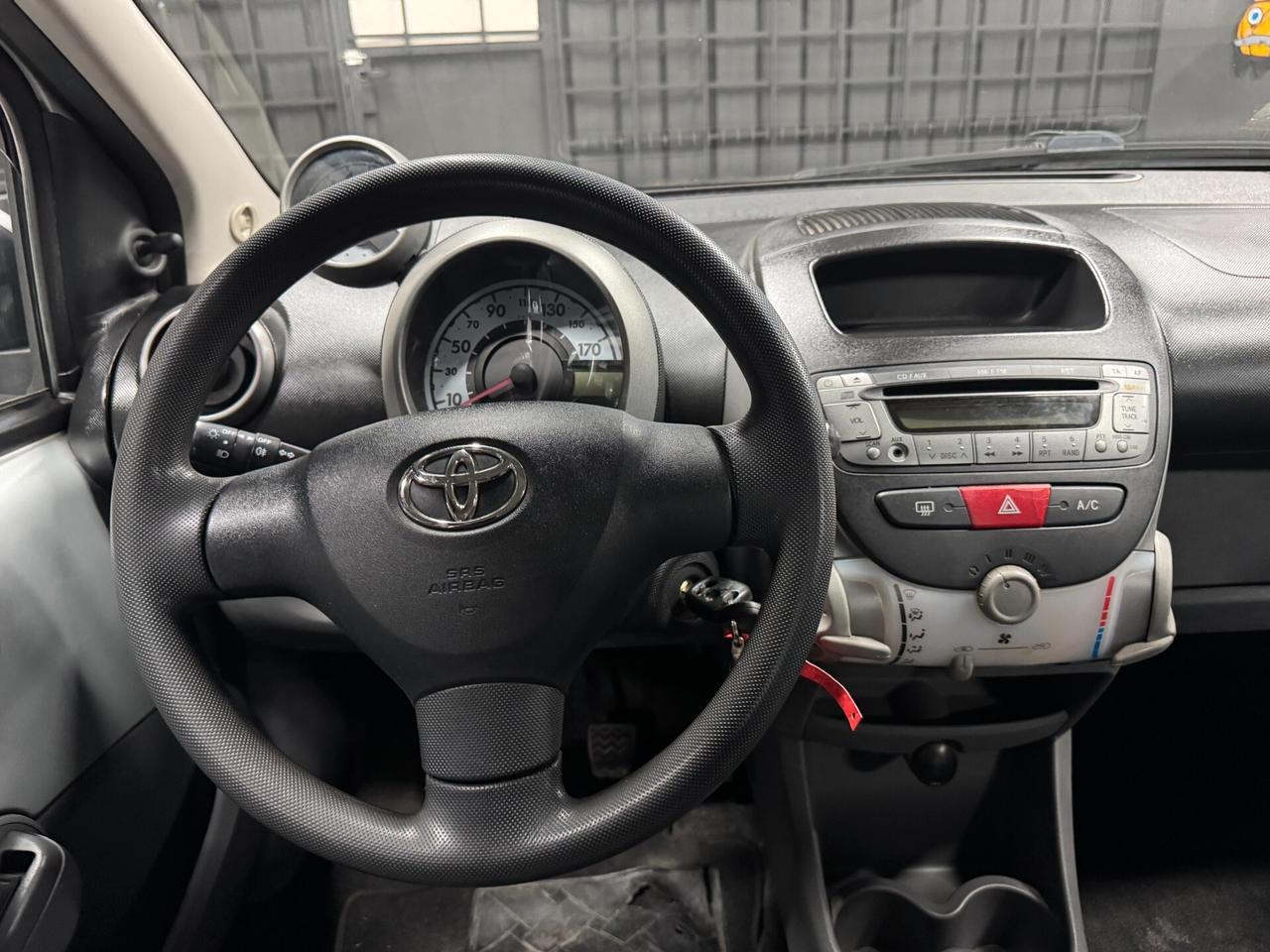 Toyota Aygo 1.0 12V VVT-i 5 porte Sol Neopatentati