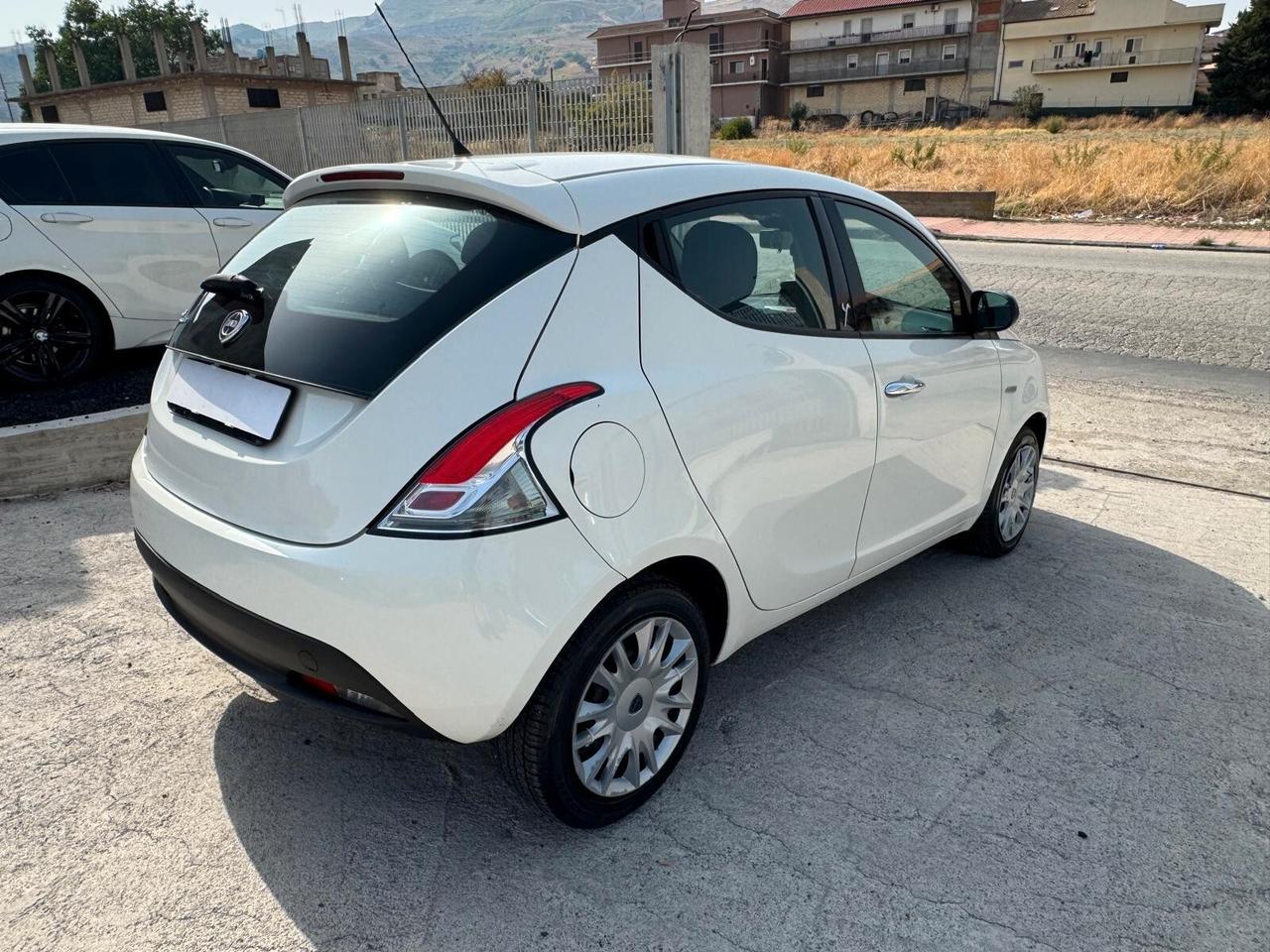 Lancia Ypsilon 1.3 MJT 16V 95 CV 5 porte S&S Platinum