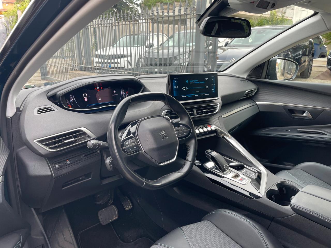 PEUGEOT 3008 BlueHDi 130 S&S EAT8 ALLURE