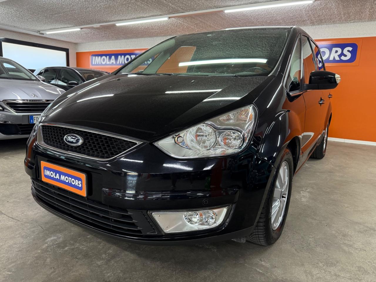 Ford Galaxy 2.0 da 140 CV - Gancio Traino Estraibile 7 posti
