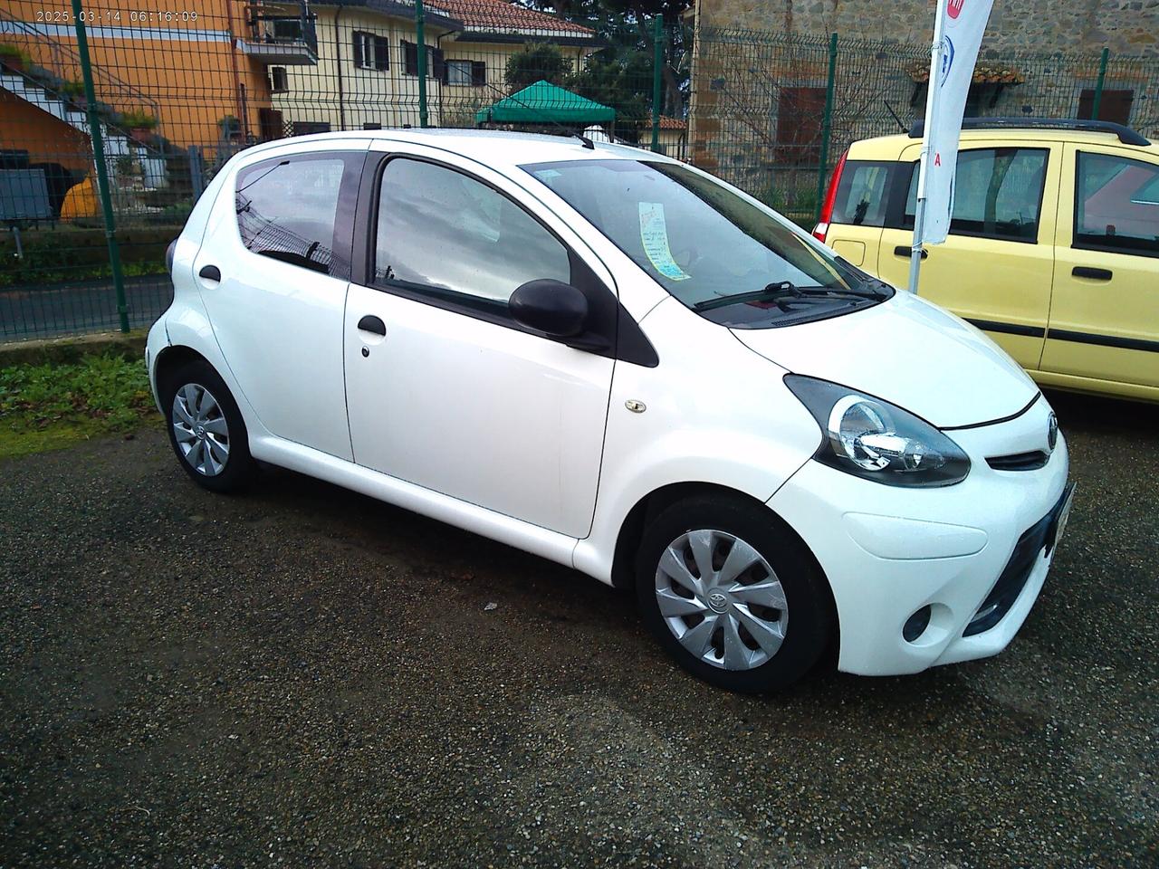 Toyota Aygo 1.0 12V VVT-i 5 porte Active Connect