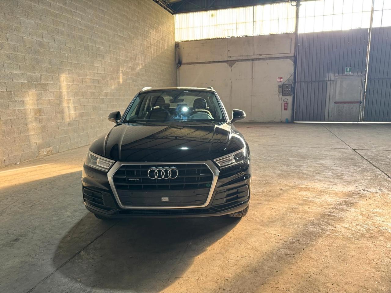 Audi Q5 50 2.0 tfsi e Business quattro 299cv s-tronic