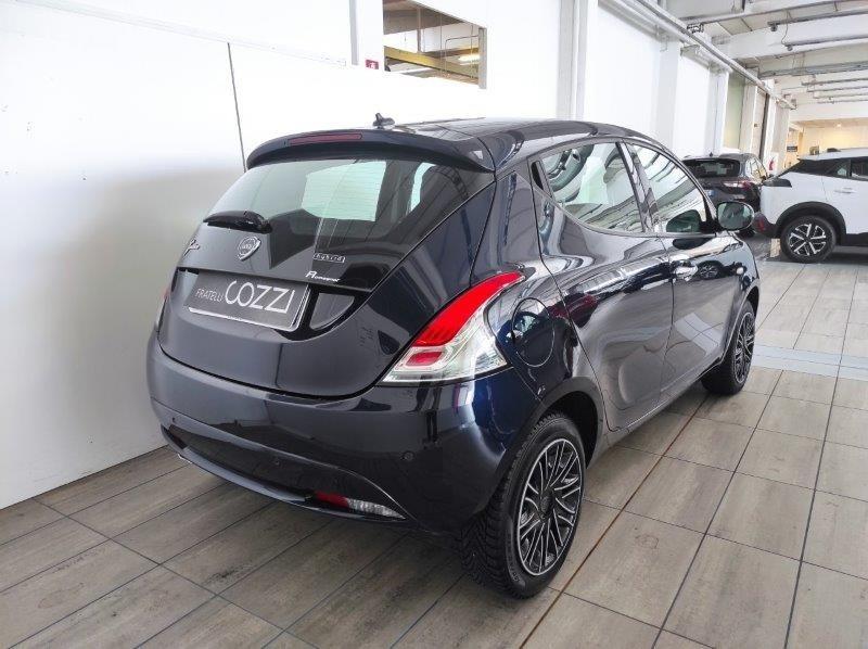 LANCIA Ypsilon 3ª serie - Ypsilon 1.0 FireFly 5 porte S&S Hybrid Ecochic Gold