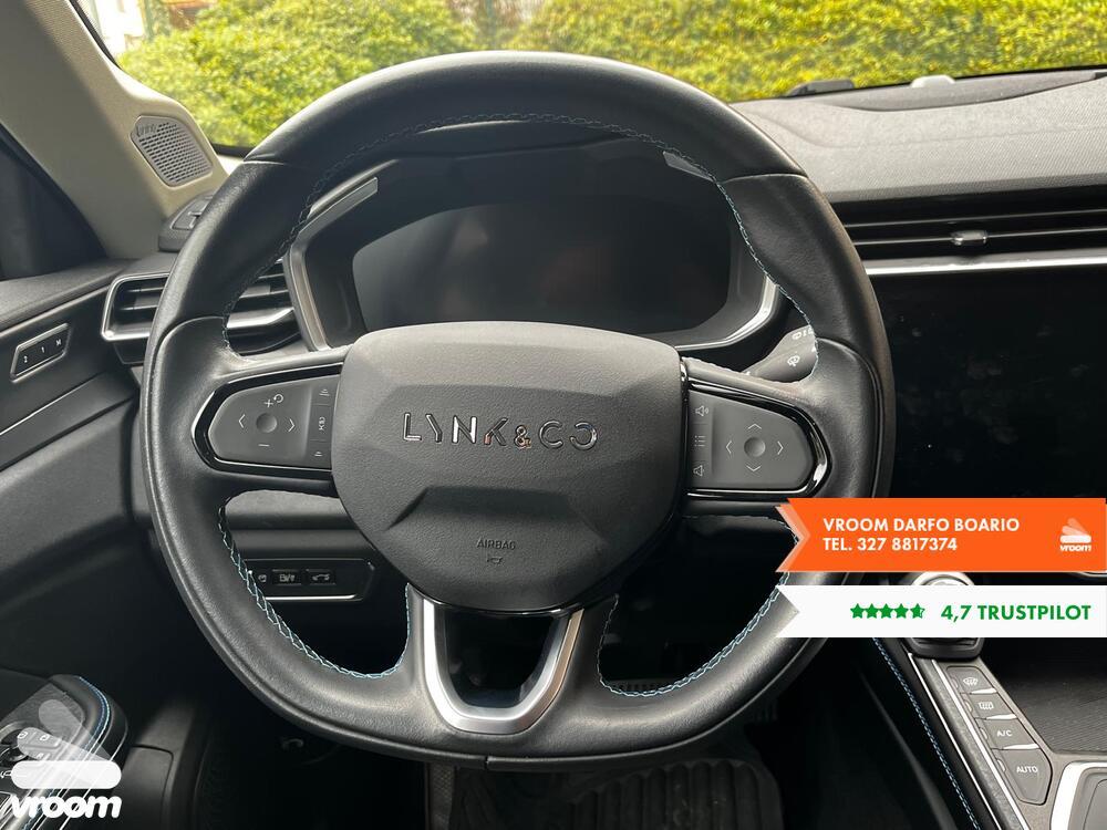 LYNK&CO 01 01 PHEV