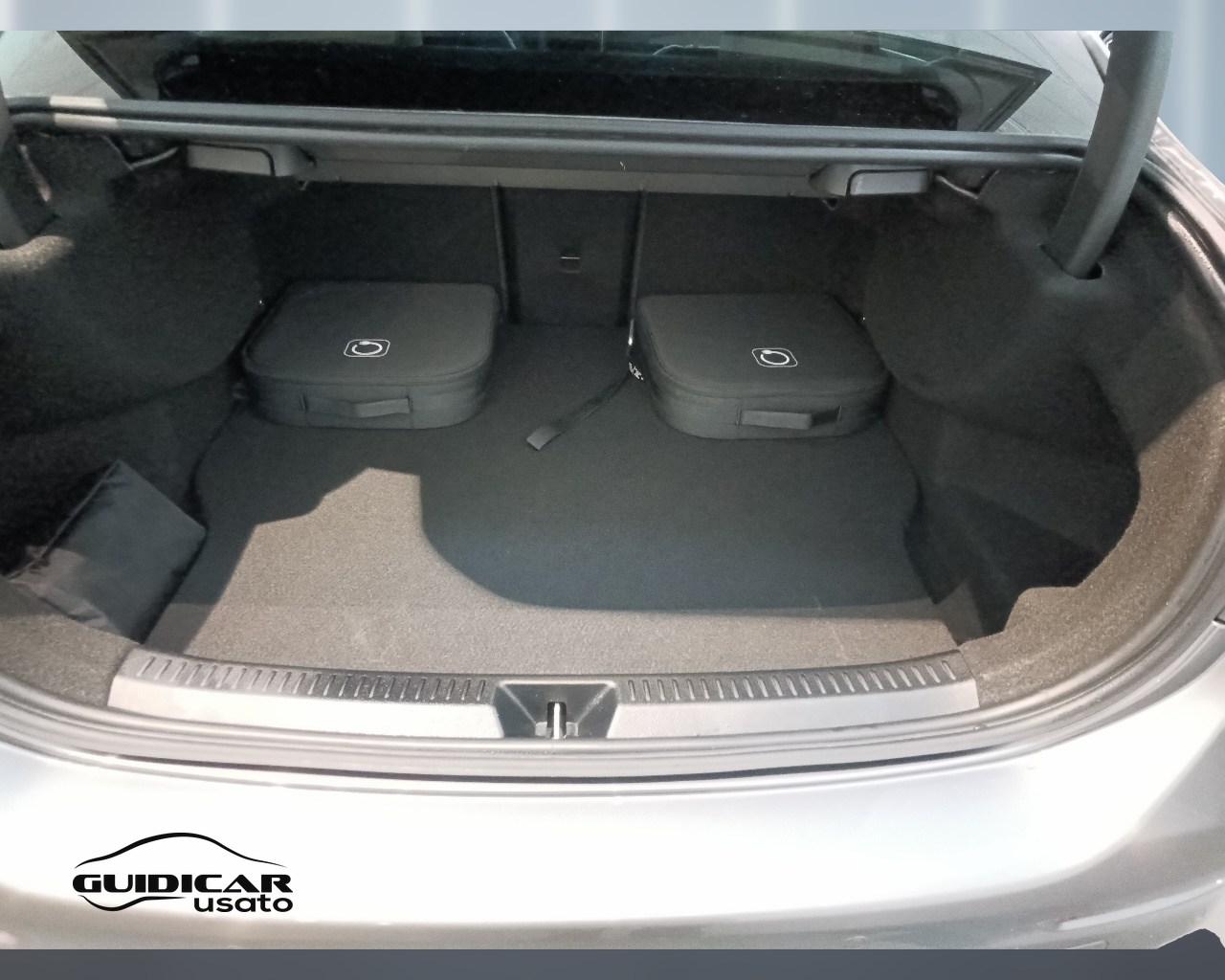Mercedes-Benz Classe A - V177 2023 - A 250 e phev AMG Line Advanced Plus auto