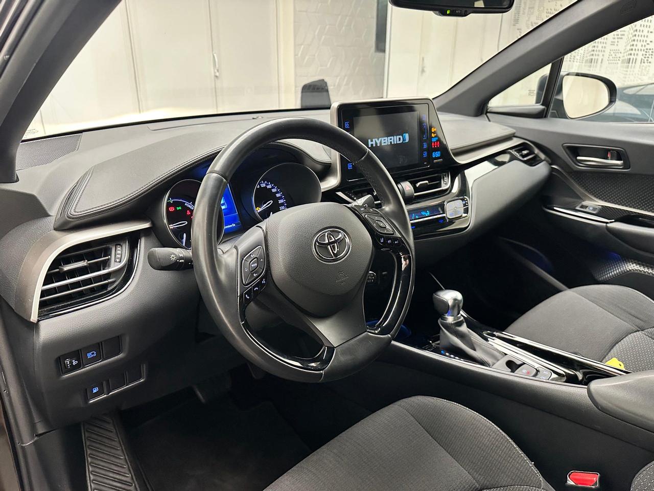 Toyota C-HR 1.8h Trend 2wd e-cvt