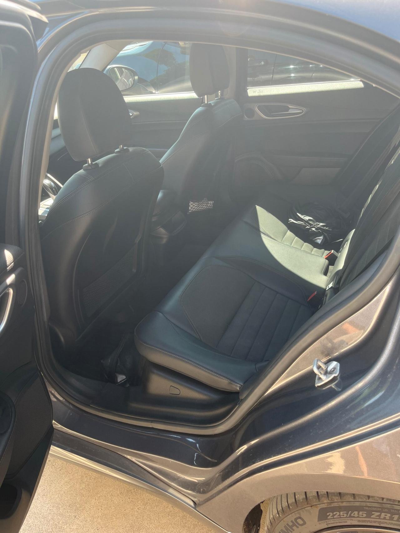 Alfa Romeo Giulia 2.2 Turbodiesel 180 CV AT8 Super