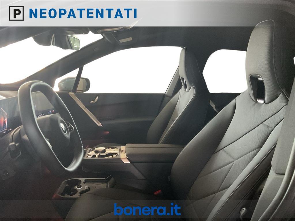 BMW iX 40 pacchetto sportivo xDrive