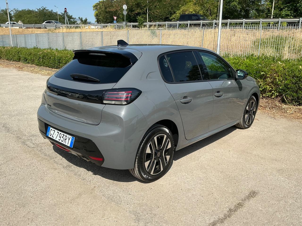 Peugeot 208 1.2 100 Stop&Start 5 porte Allure