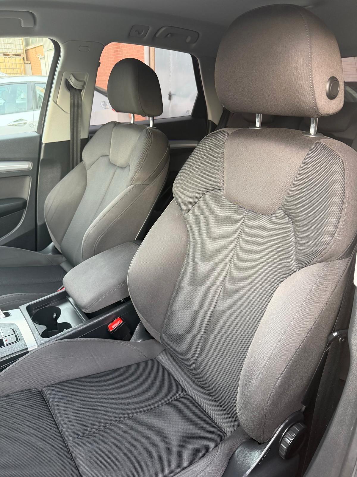 Audi Q5 40 TDI quattro S tronic Sport Virtual Cockpit, Fari Full Led e pacchetto luci ambiente multicolor