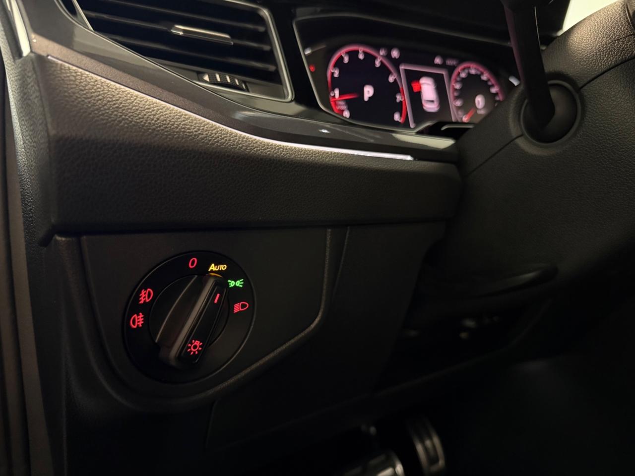 Volkswagen Polo 2.0 TSI GTI 200cv