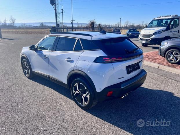 PEUGEOT 2008 PureTech 130 S&S EAT8 Allure