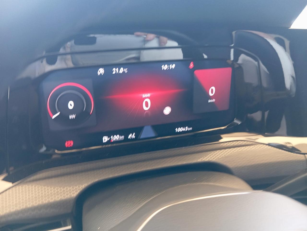 Volkswagen Golf GTI VIII 2.0 TSI