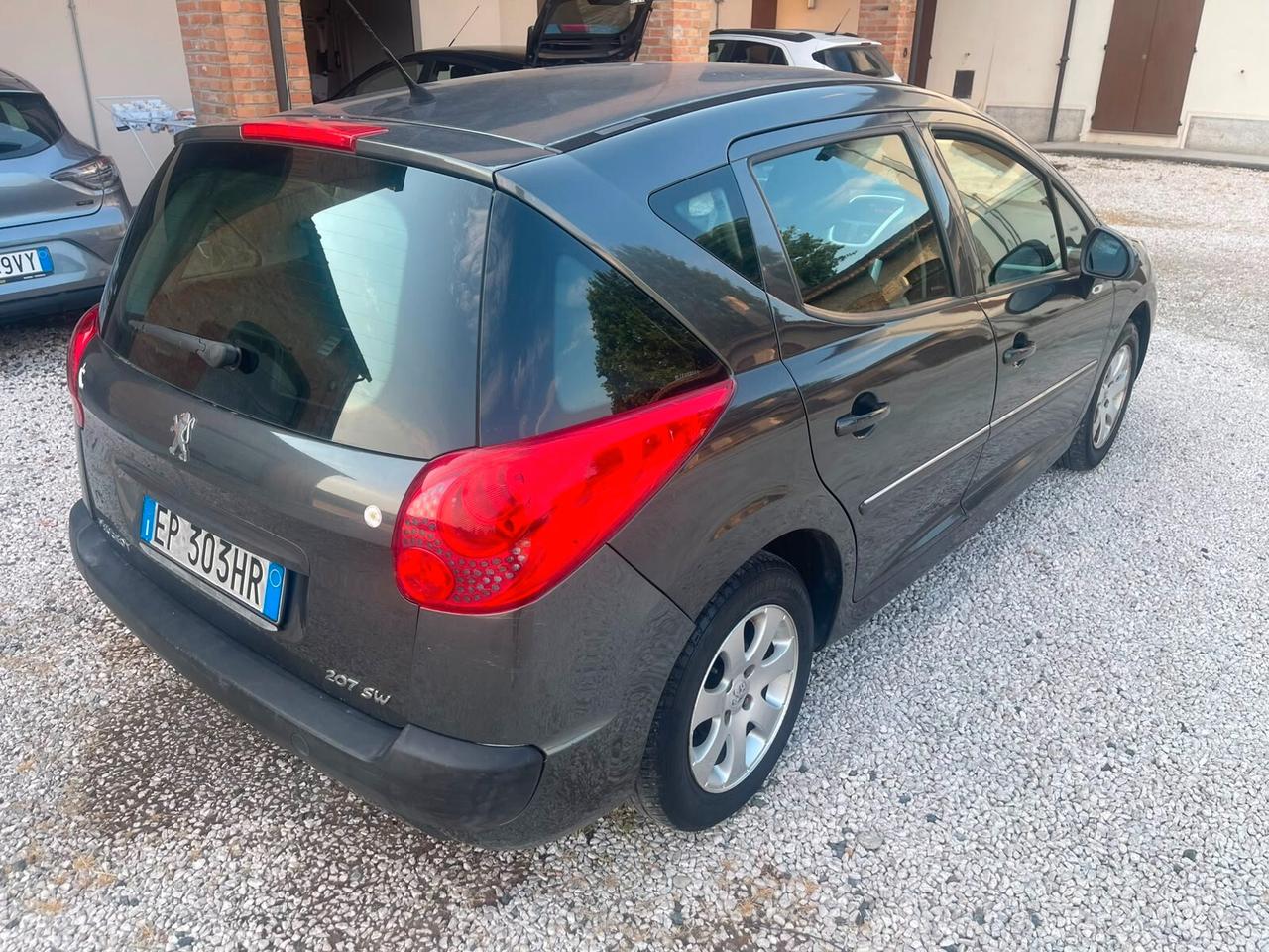 Peugeot 207 1.4 8V 75CV SW Energie ECO GPL