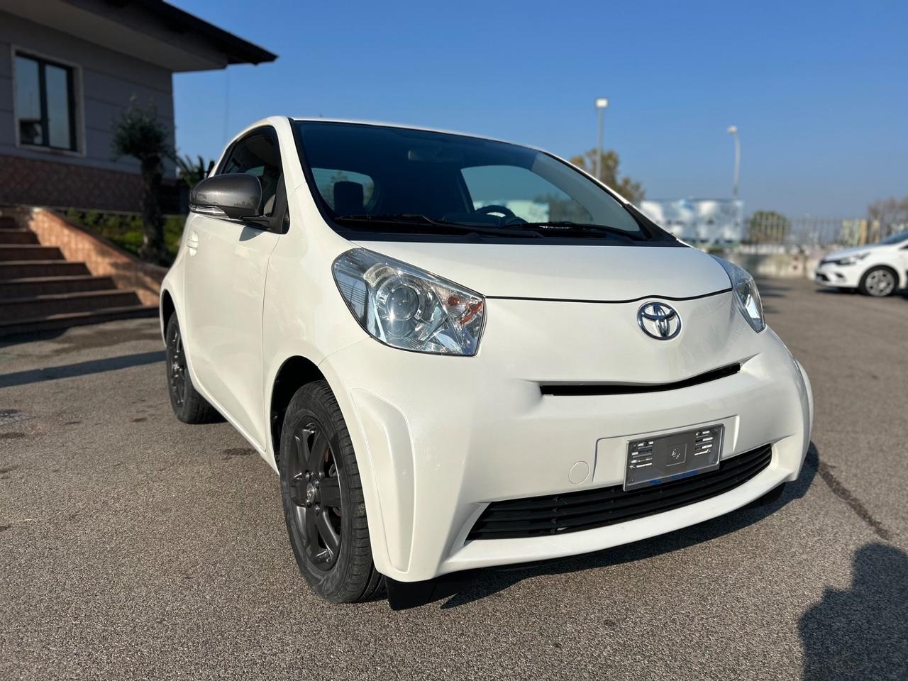 Toyota iQ 1.0 Sol