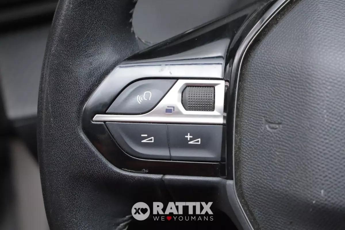Peugeot e-208 motore elettrico 100kW Allure