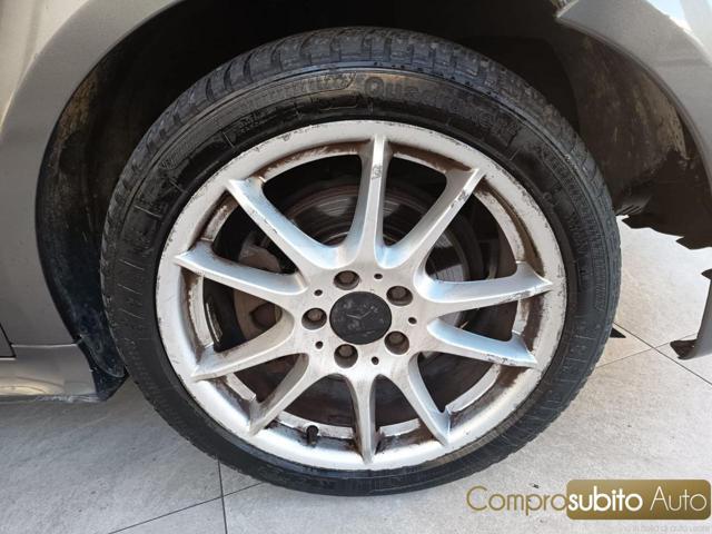 MERCEDES-BENZ B 200 CDI Premium