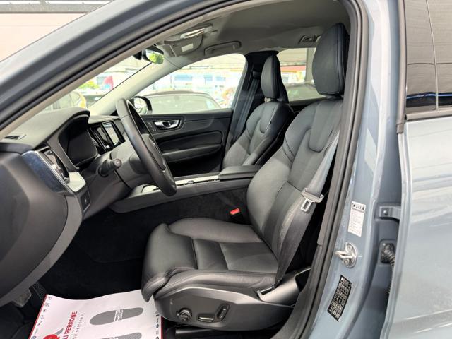 VOLVO XC60 B4 (d) 197cv Plus Dark Geartronic N1 Autocarro