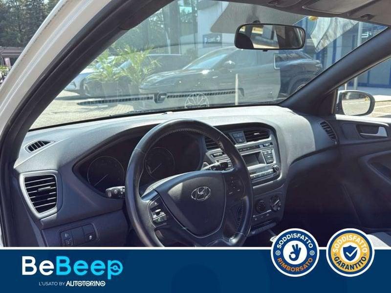 Hyundai i20 5P 1.2 BLACKLINE 84CV