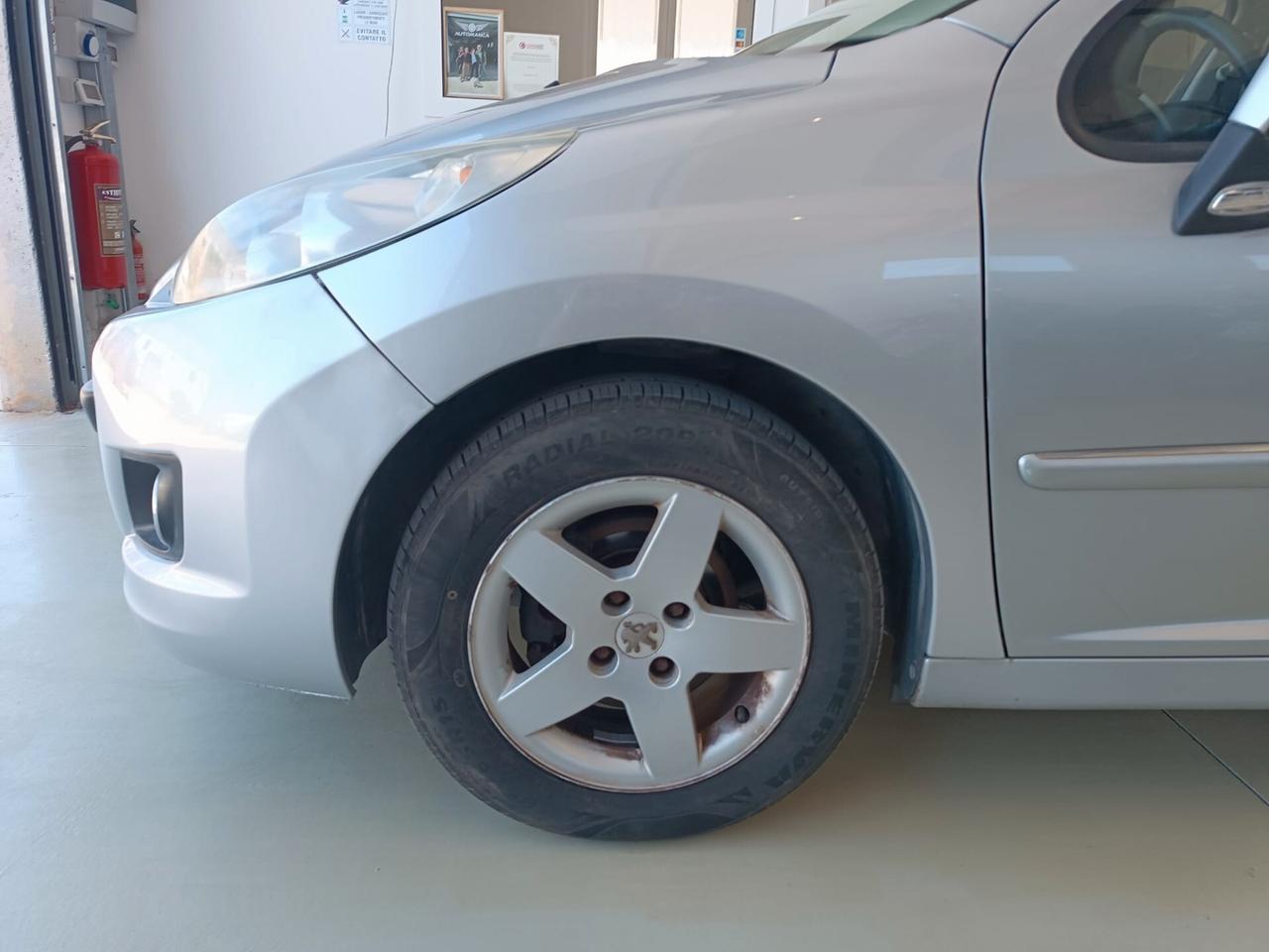 Peugeot 207 1.4 HDi 70CV FAP 5p. XS