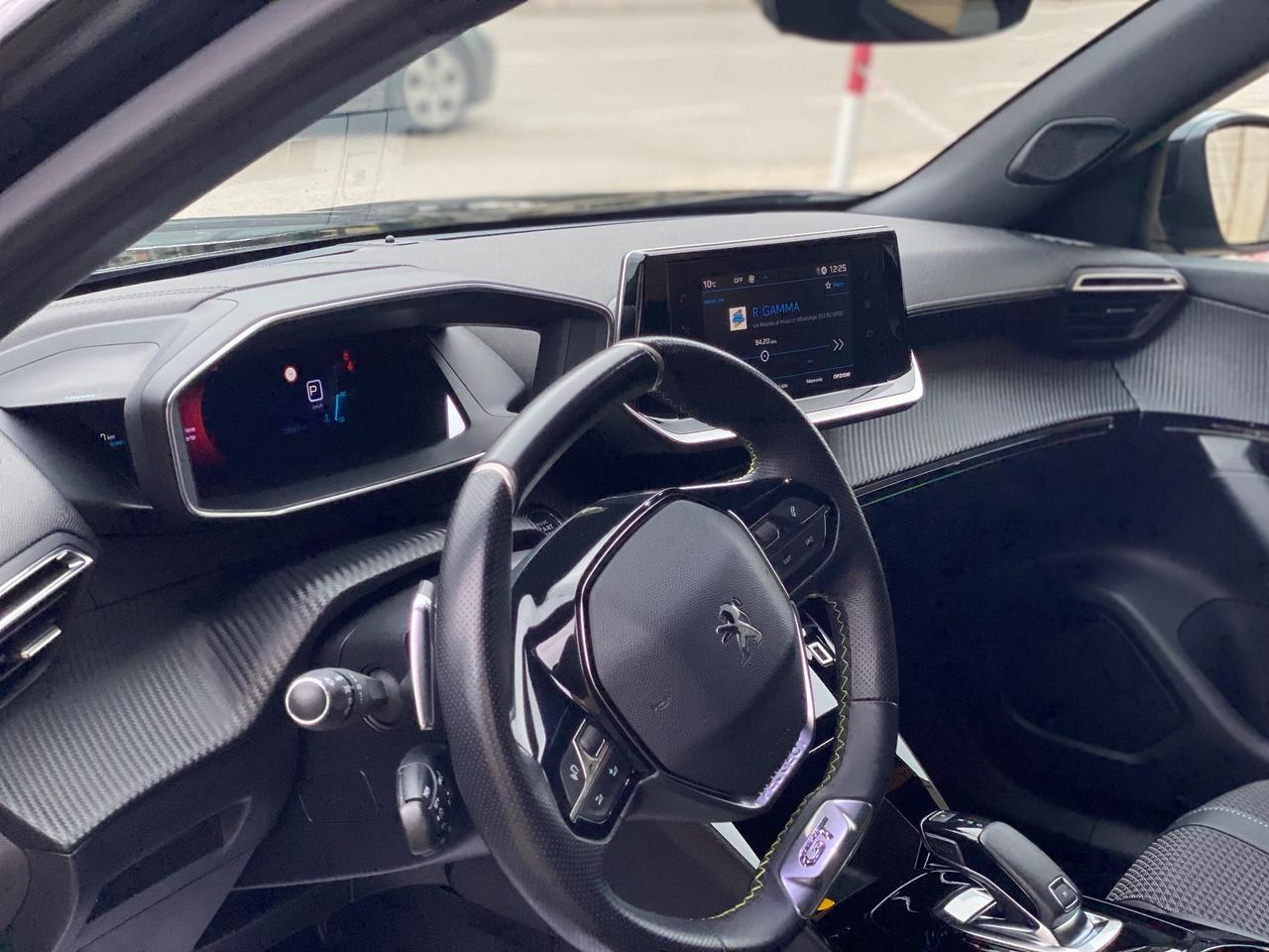 Peugeot 2008 PureTech 130 S&S EAT8 GT Line