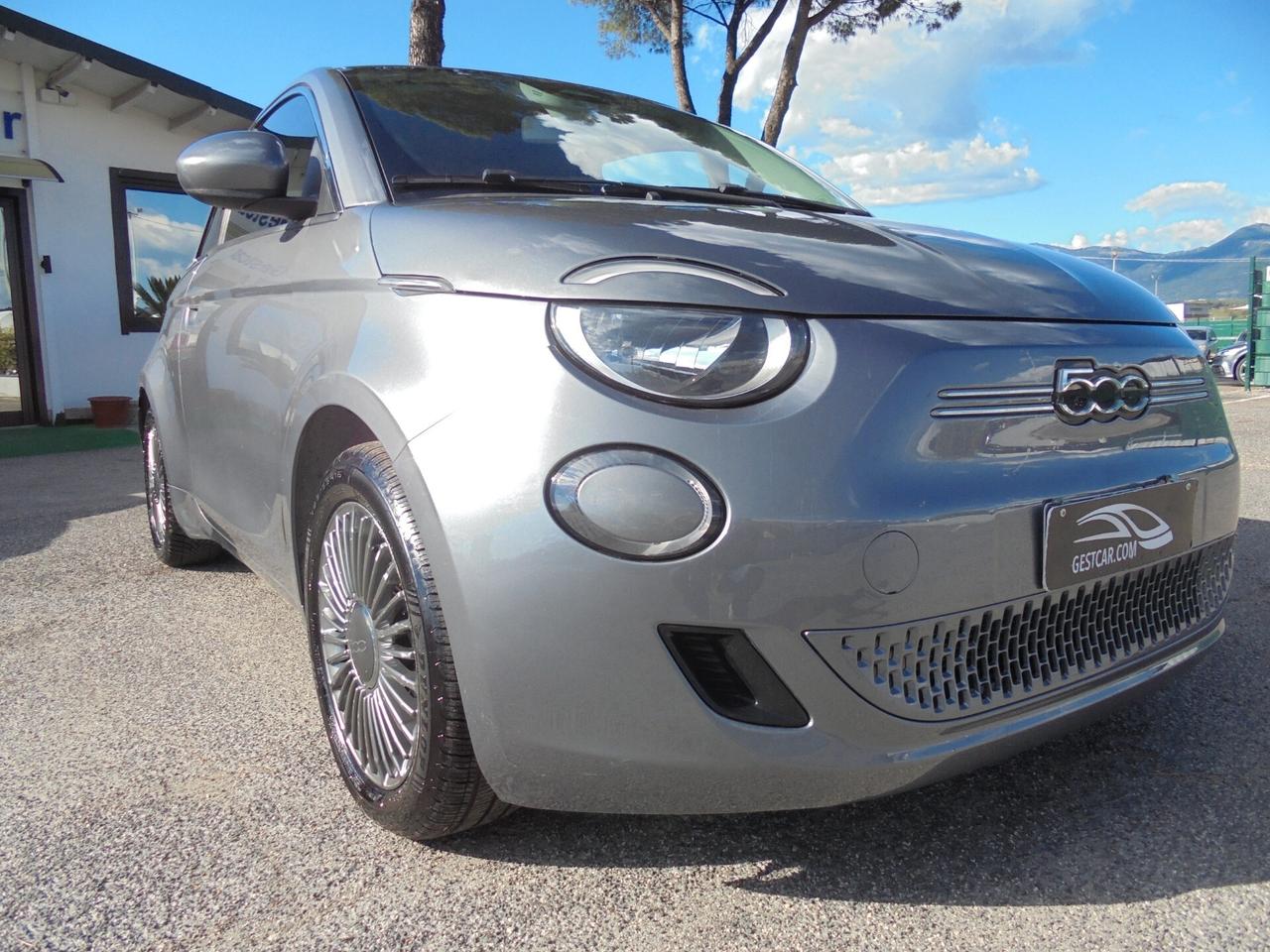 Fiat 500 500e Berlina 42 kWh Icon