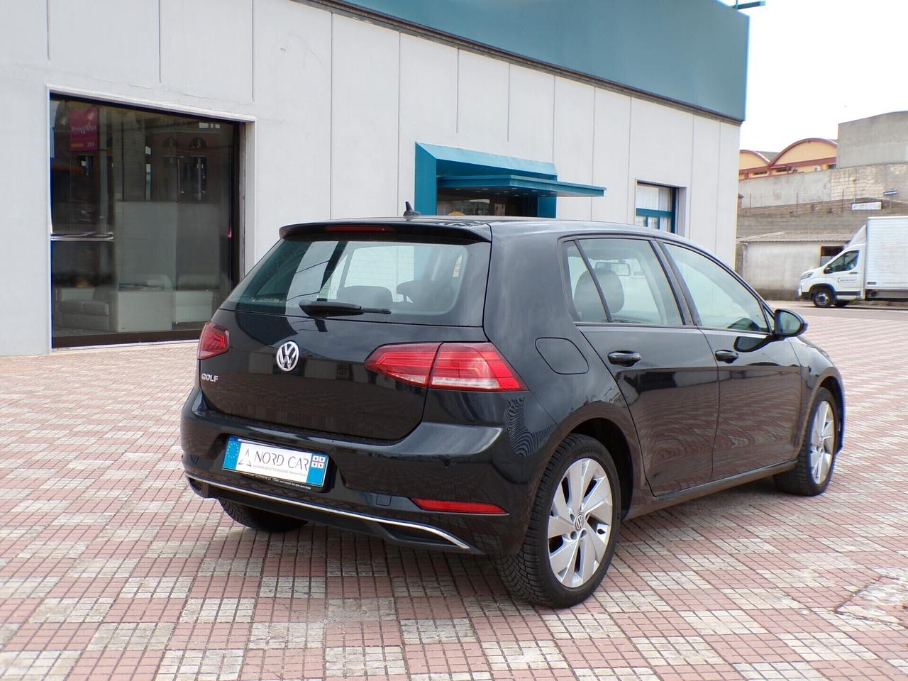 Volkswagen Golf Variant 1.6 TDI 115 CV DSG Highline BlueMotion Tech.