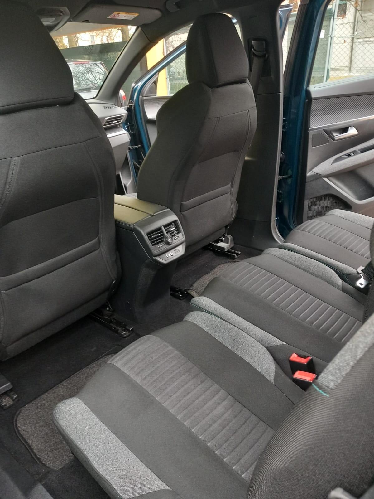 Peugeot 5008 BlueHDi 130 S&S EAT8 Active Pack