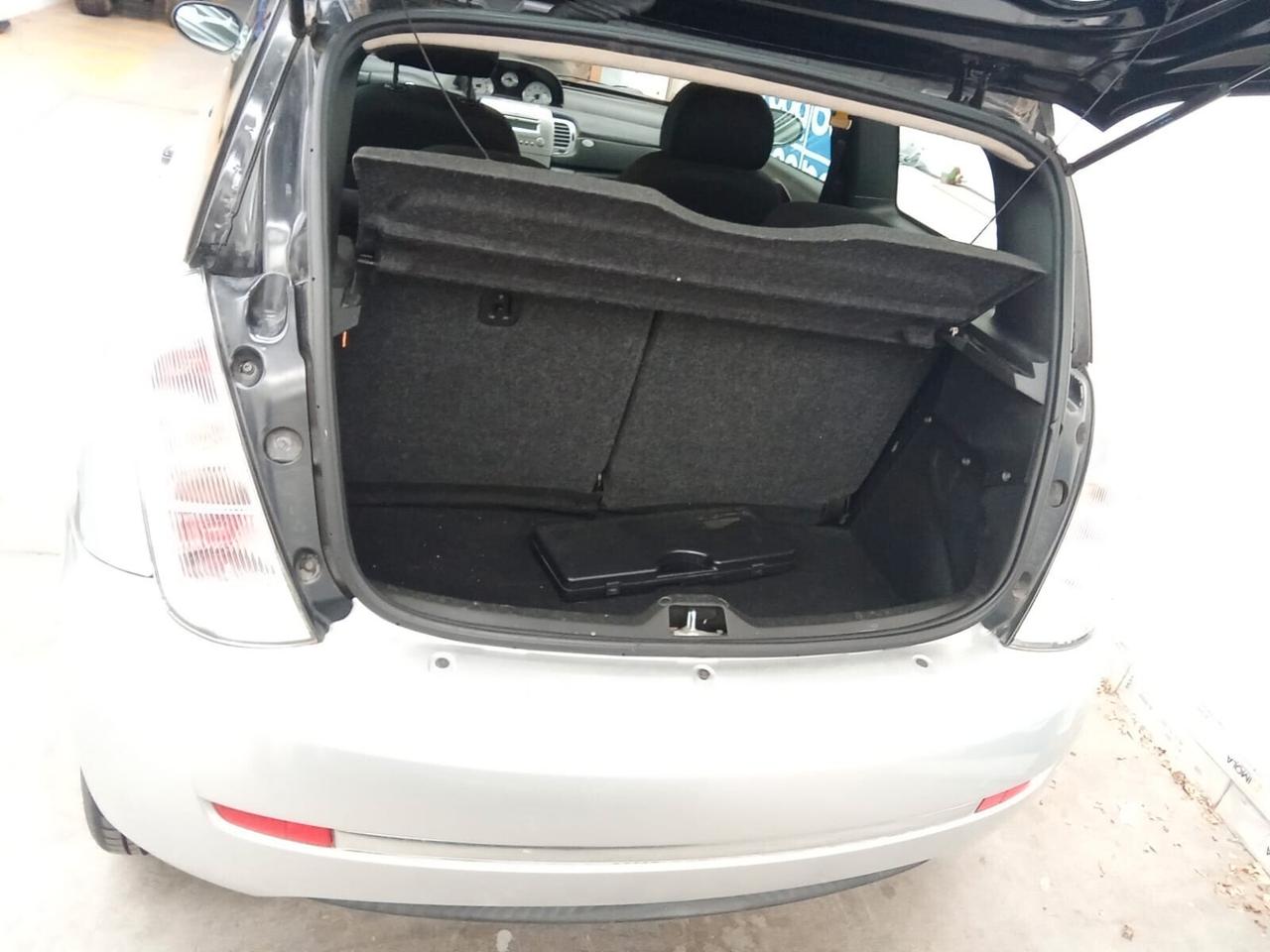 Lancia Ypsilon 1.2 Platino /44 KW/ NEOPATENTATI/