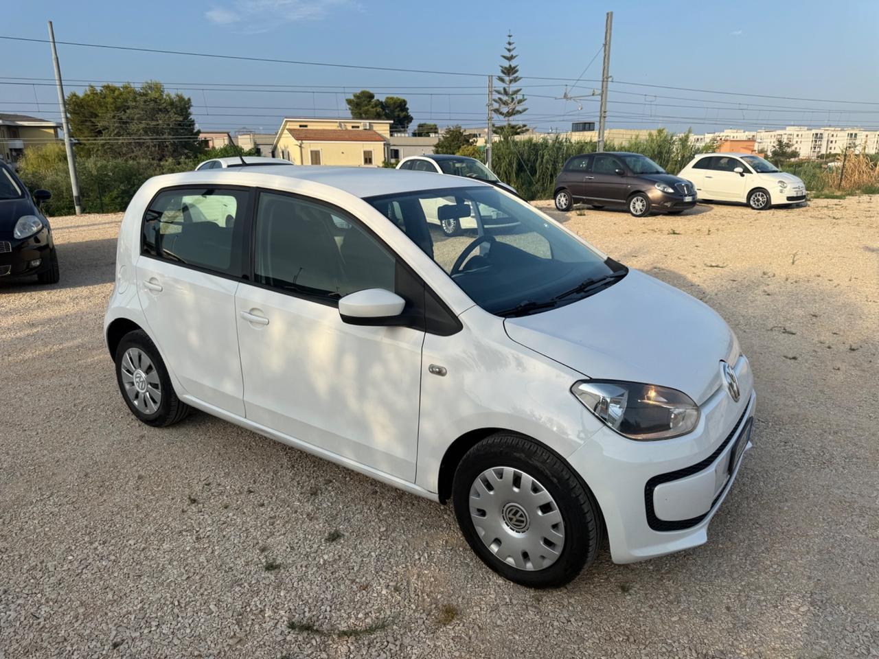 Volkswagen up! 1.0 5p Metano 4.499€ PERMUTE
