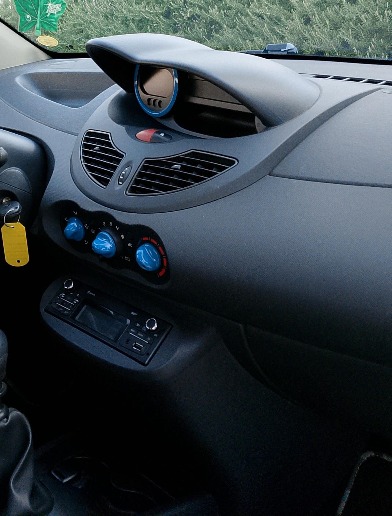 Renault Twingo 1.2 16V Wave