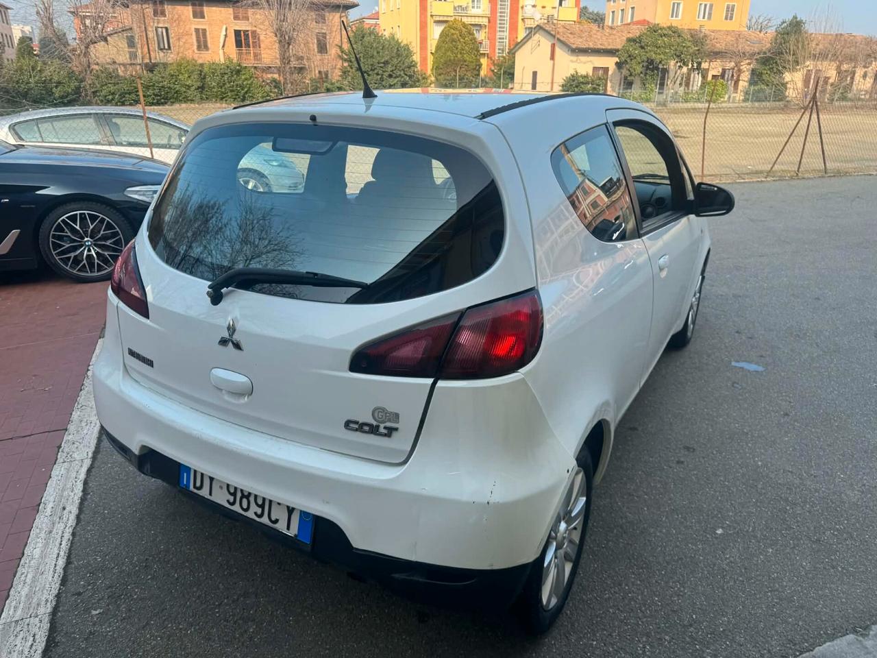 Mitsubishi Colt 1.1 12V 3p. GPL Invite